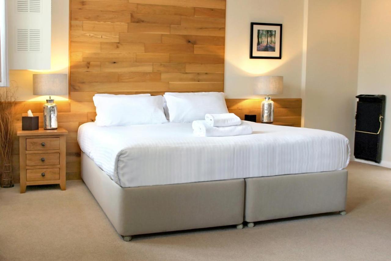 فندق Wickwoods Albourne المظهر الخارجي الصورة